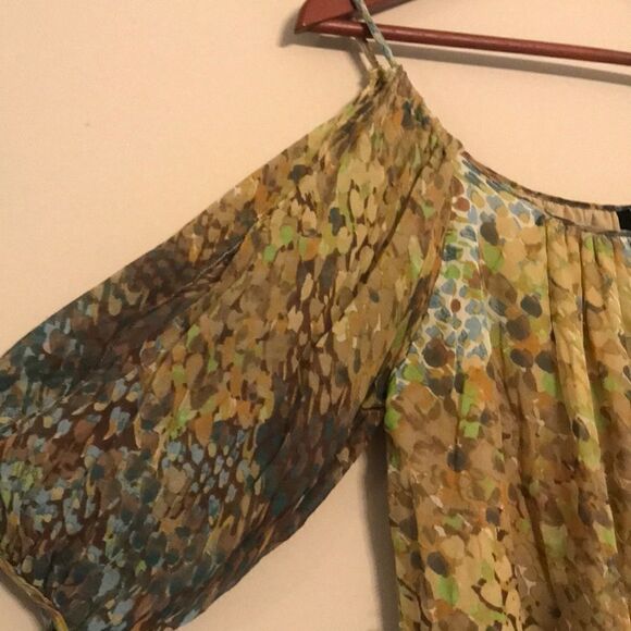 Bellatrix Silk Cold Shoulder Blouse - Size Medium - Picture 4 of 7